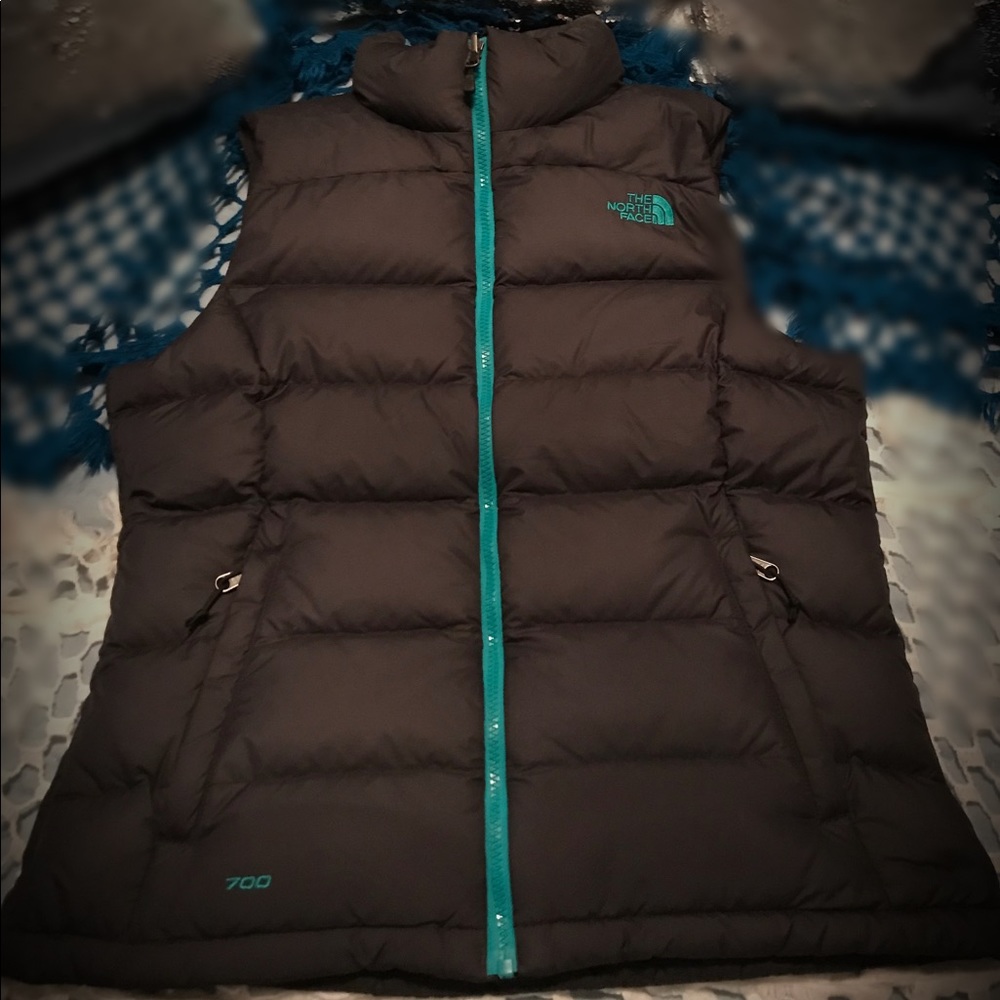 Worn once - EUC The North Face Vest.